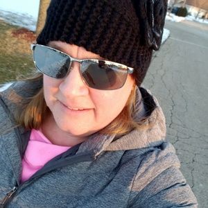 Meet your Posher, Christy